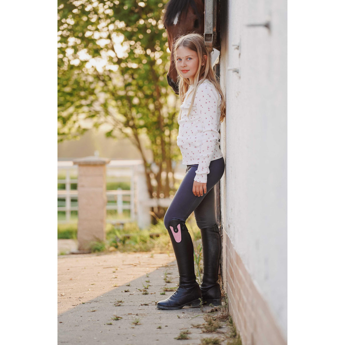 Reitstiefel Kinder Mädchen SUEDWIND FOOTWEAR Kinder-REIT-Stiefel »NOVA Kids Fun« - Komfort-Einlegsohle – YKK-Reißverschluss – Lederlook – Hautverträglich – Atmungsaktiv – Wasserabweisend – Turnier-Konform - 29 N Reithelm Kinder