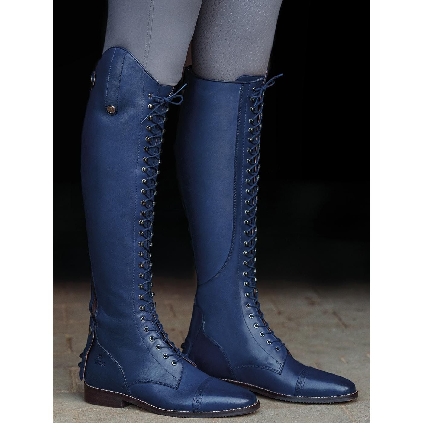 Busse-Laval-blau-01